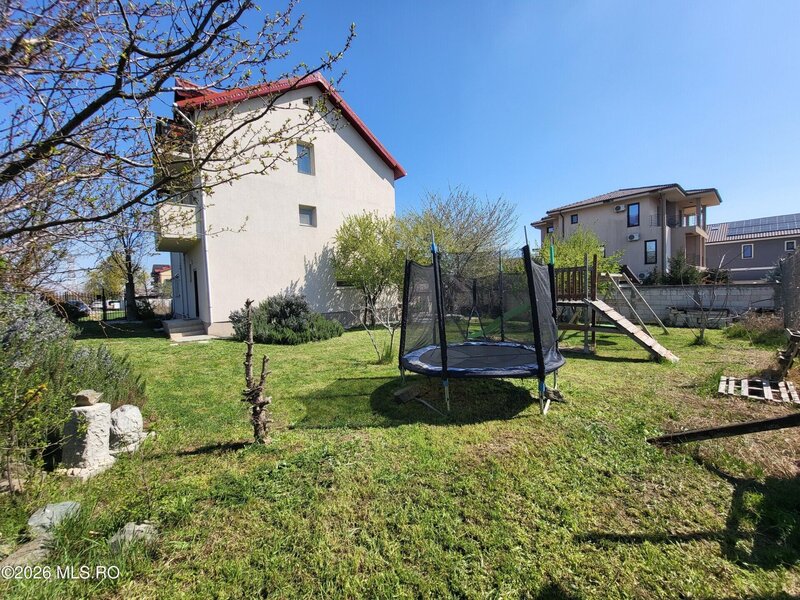 Navodari, pensiune de vanzare in Mamaia Nord